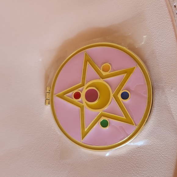 Sailor Moon (pretty guardian) Crystal Star Compact Crossbody Bag - NWT - Picture 2 of 7